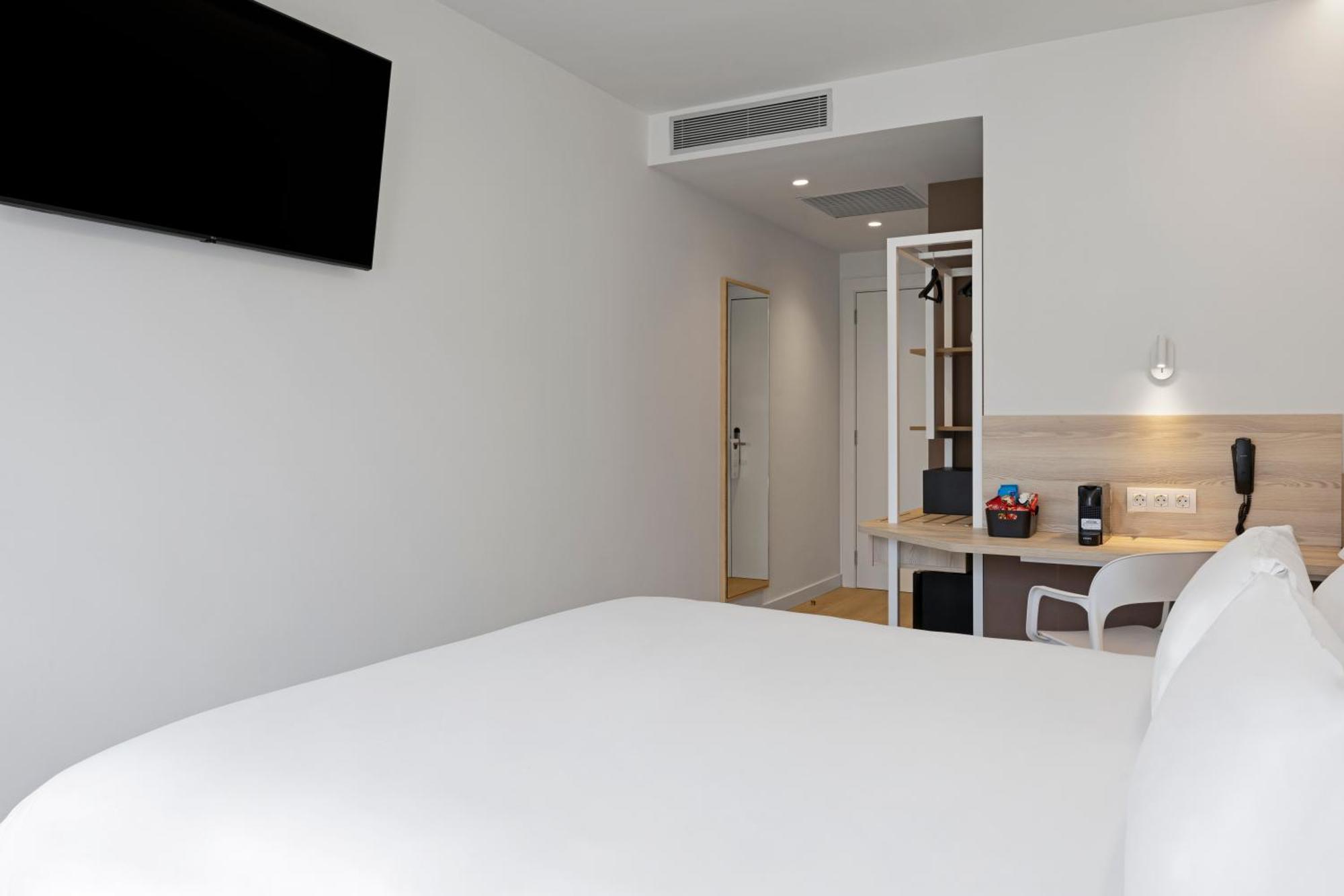 B&B Hotel Castro Urdiales Bagian luar foto